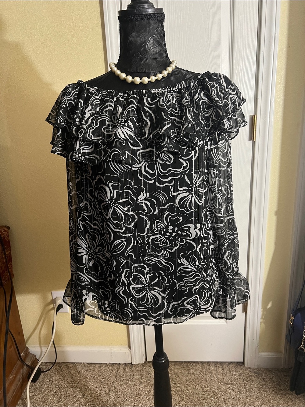Black & White Floral Ruffle-Neck Blouse - Women's Top